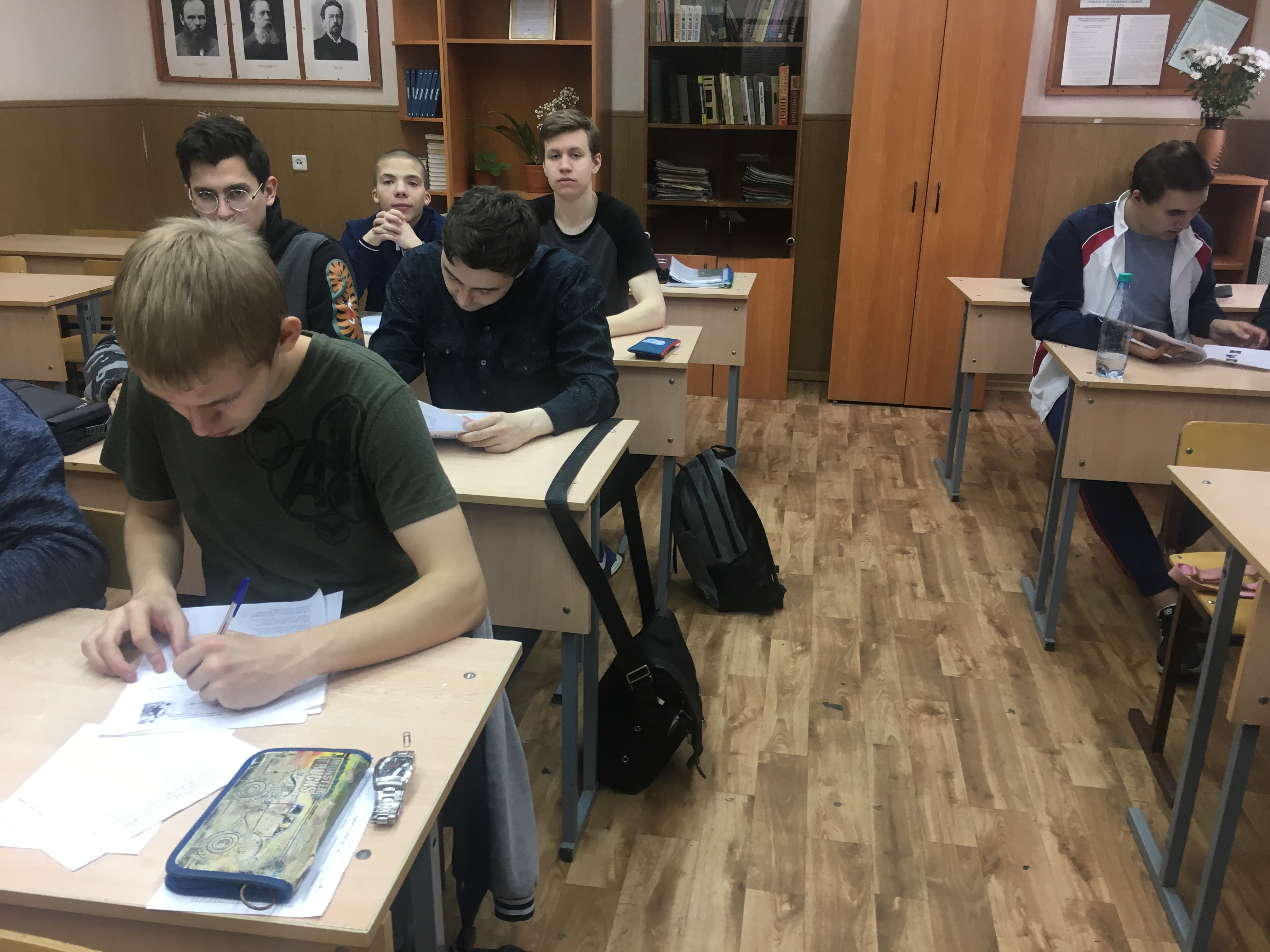 В образовательных организациях Мурманской области прошла образовательная акция «Есенинский диктант»
